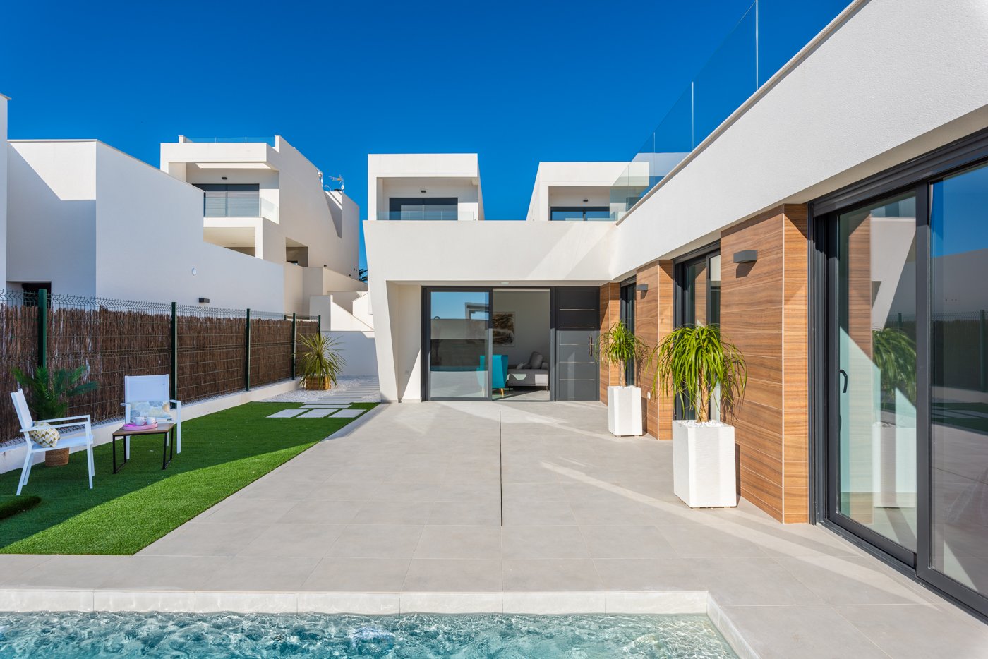 Vrijstaande nieuwbouw villa in Los Montesinos, Spanje